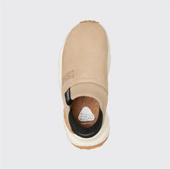 NWT FLOWER MOUNTAIN Camp Uni Slip-On Mouton Leather/shearling - Beige